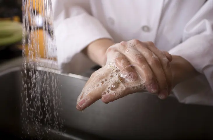 hands 